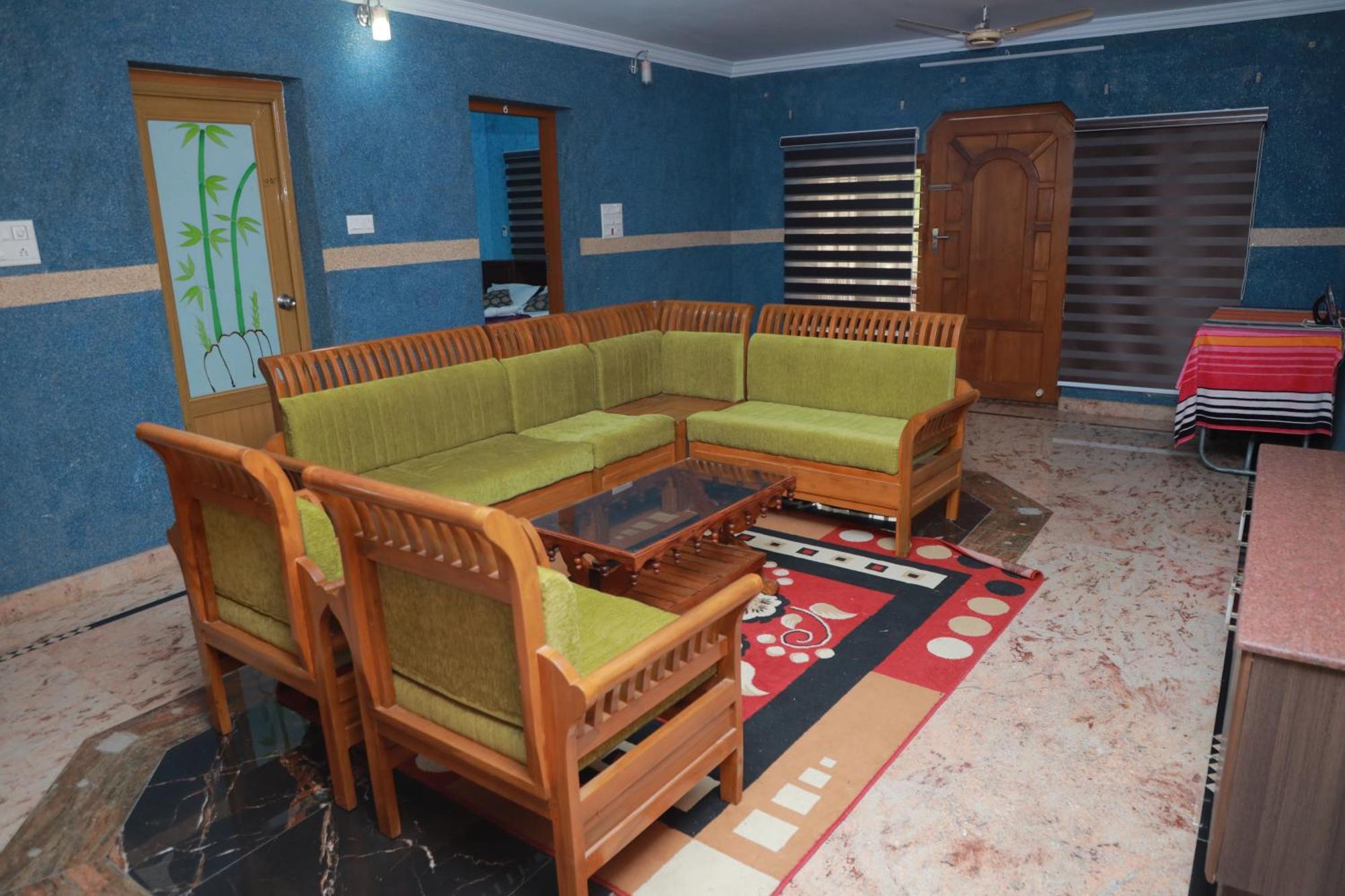 Gilead Holliday Hotel Tāmarakulam Buitenkant foto
