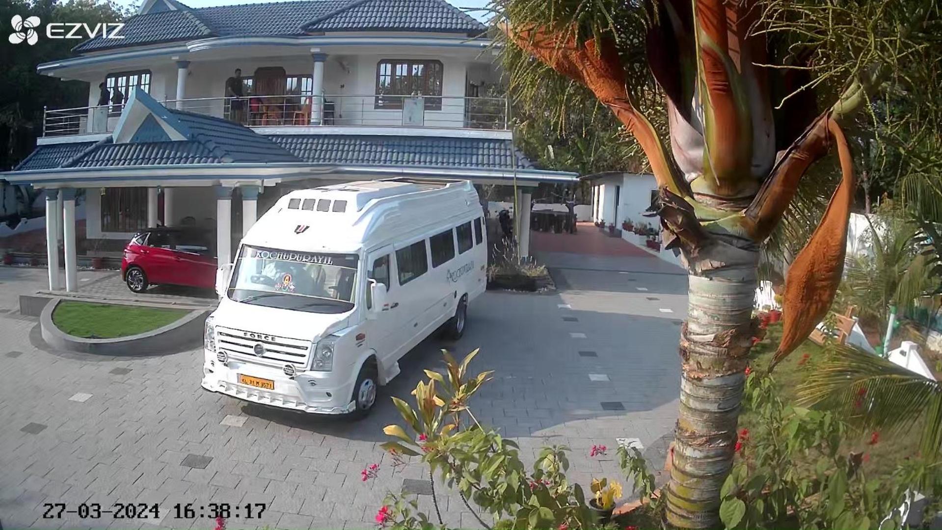 Gilead Holliday Hotel Tāmarakulam Buitenkant foto