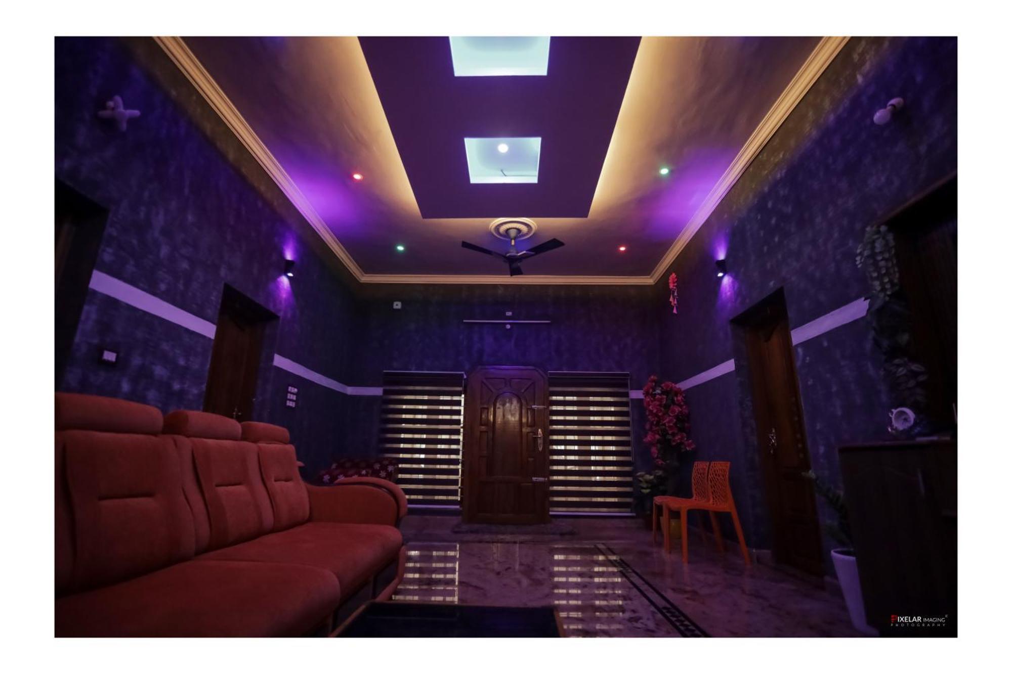 Gilead Holliday Hotel Tāmarakulam Buitenkant foto