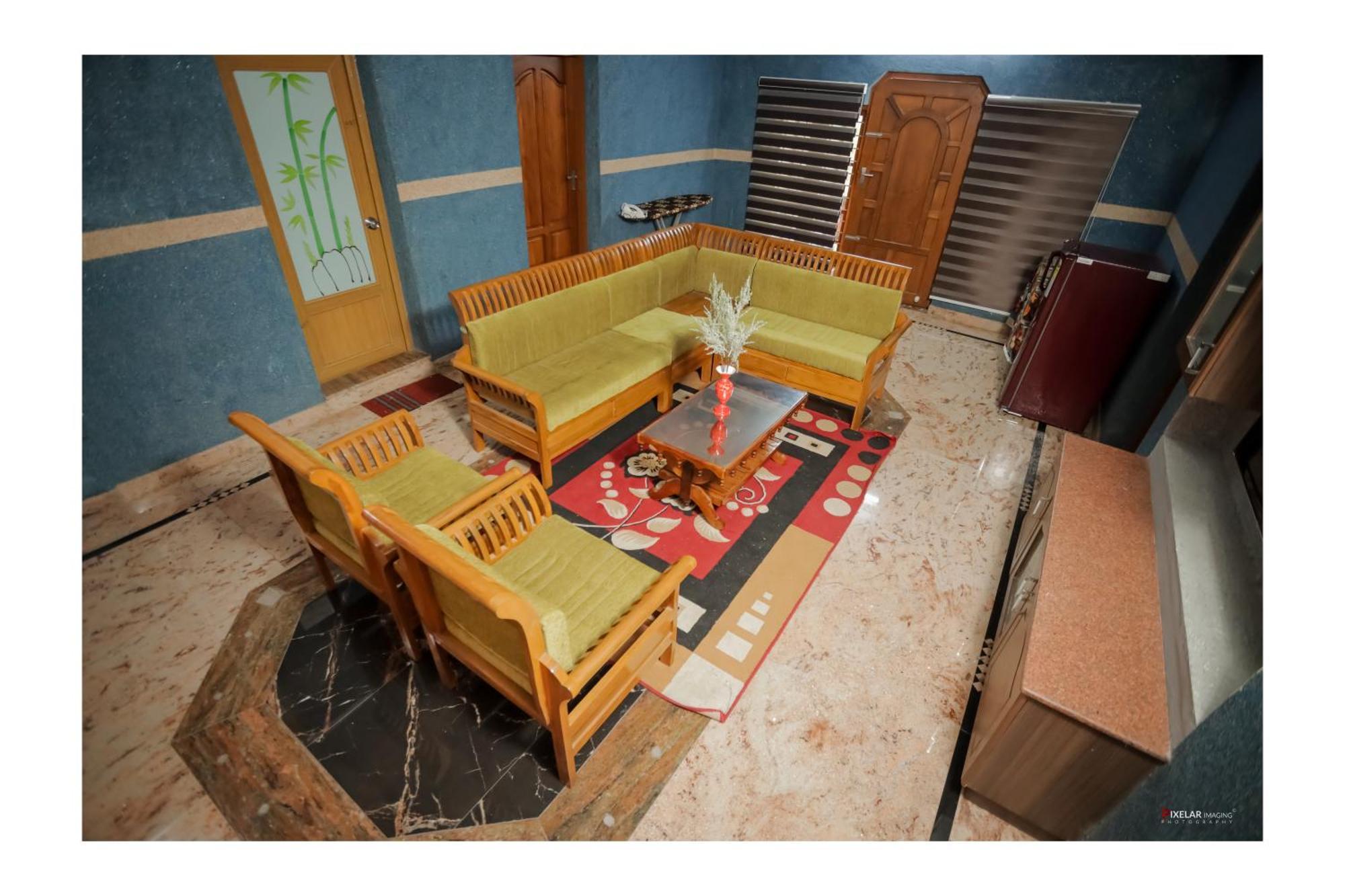 Gilead Holliday Hotel Tāmarakulam Buitenkant foto