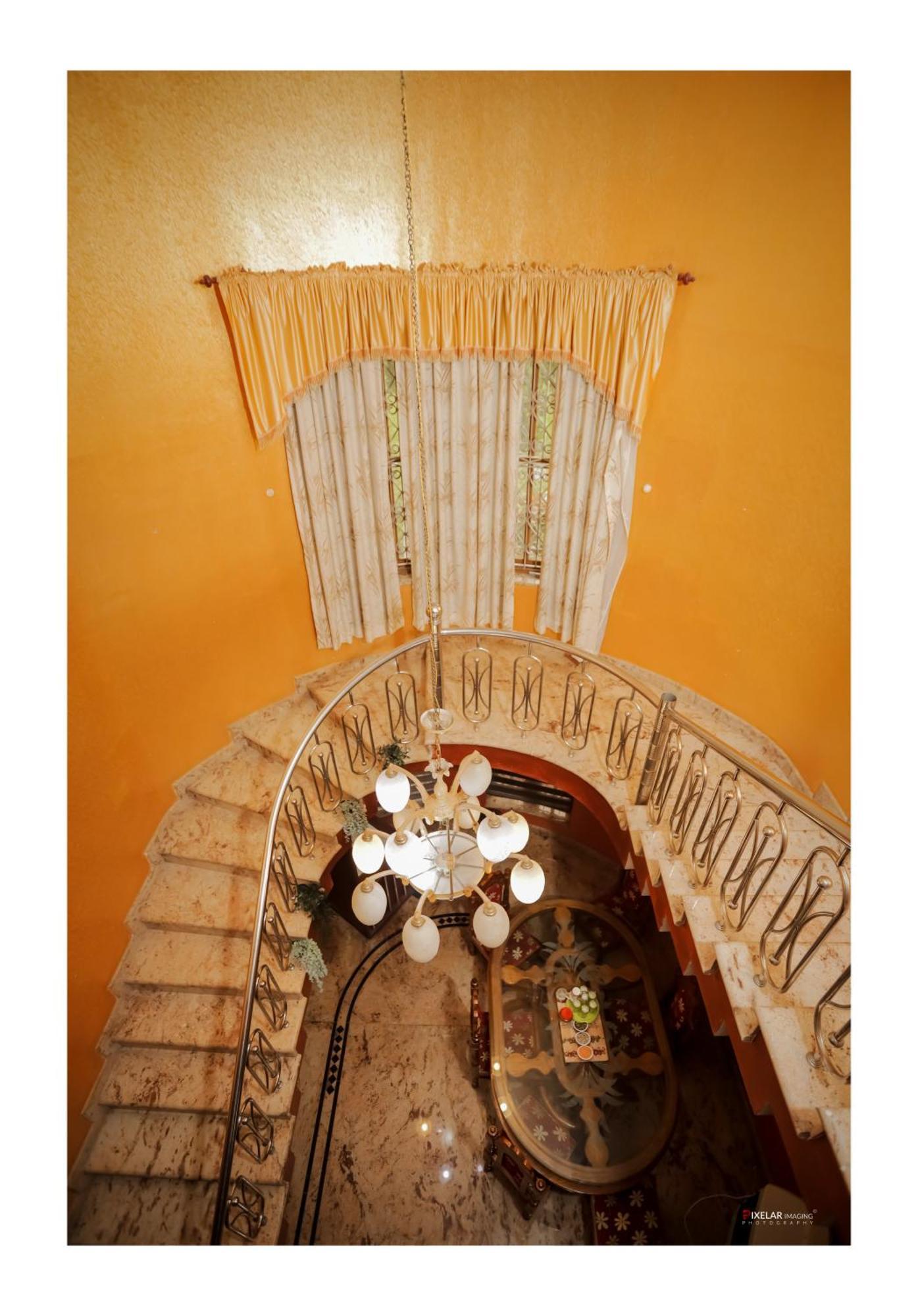 Gilead Holliday Hotel Tāmarakulam Buitenkant foto